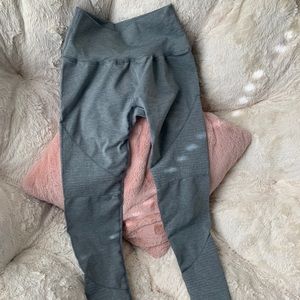 Alphalete revival leggings